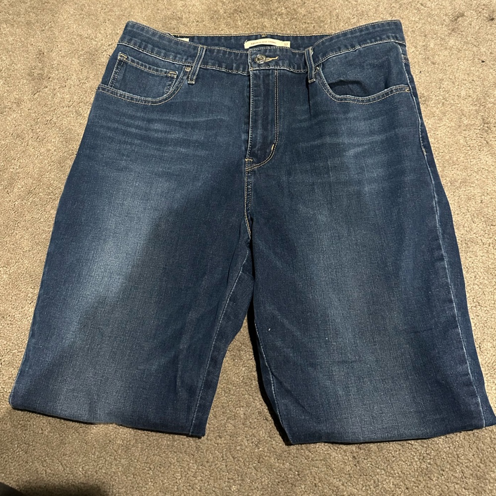 721 Levi's High Rise Skinny Size 32